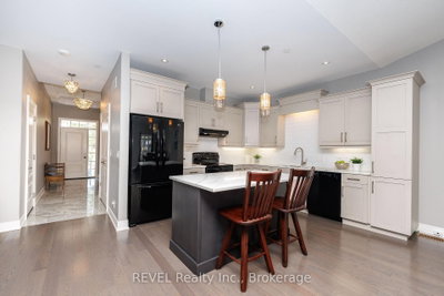 38 Sandalwood Common • St. Catharines, ON photo 7