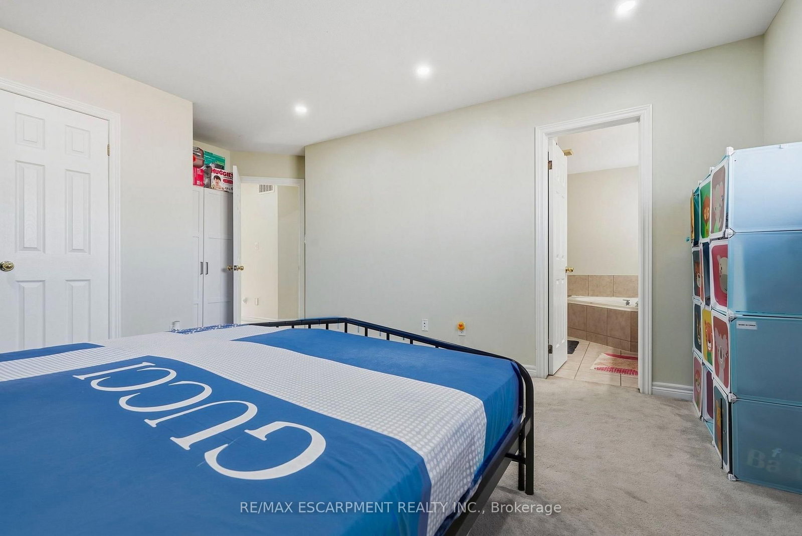 31 Peachwood Crescent • Hamilton, ON photo 24