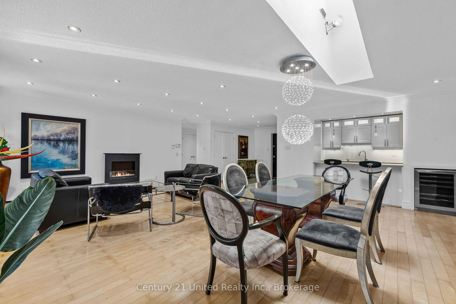 2 Paddock Wood • #4 • Peterborough, ON photo 14