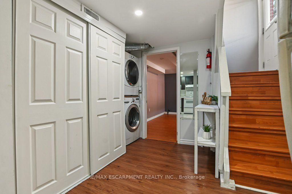 15 Carwyn Crescent • Hamilton, ON photo 24