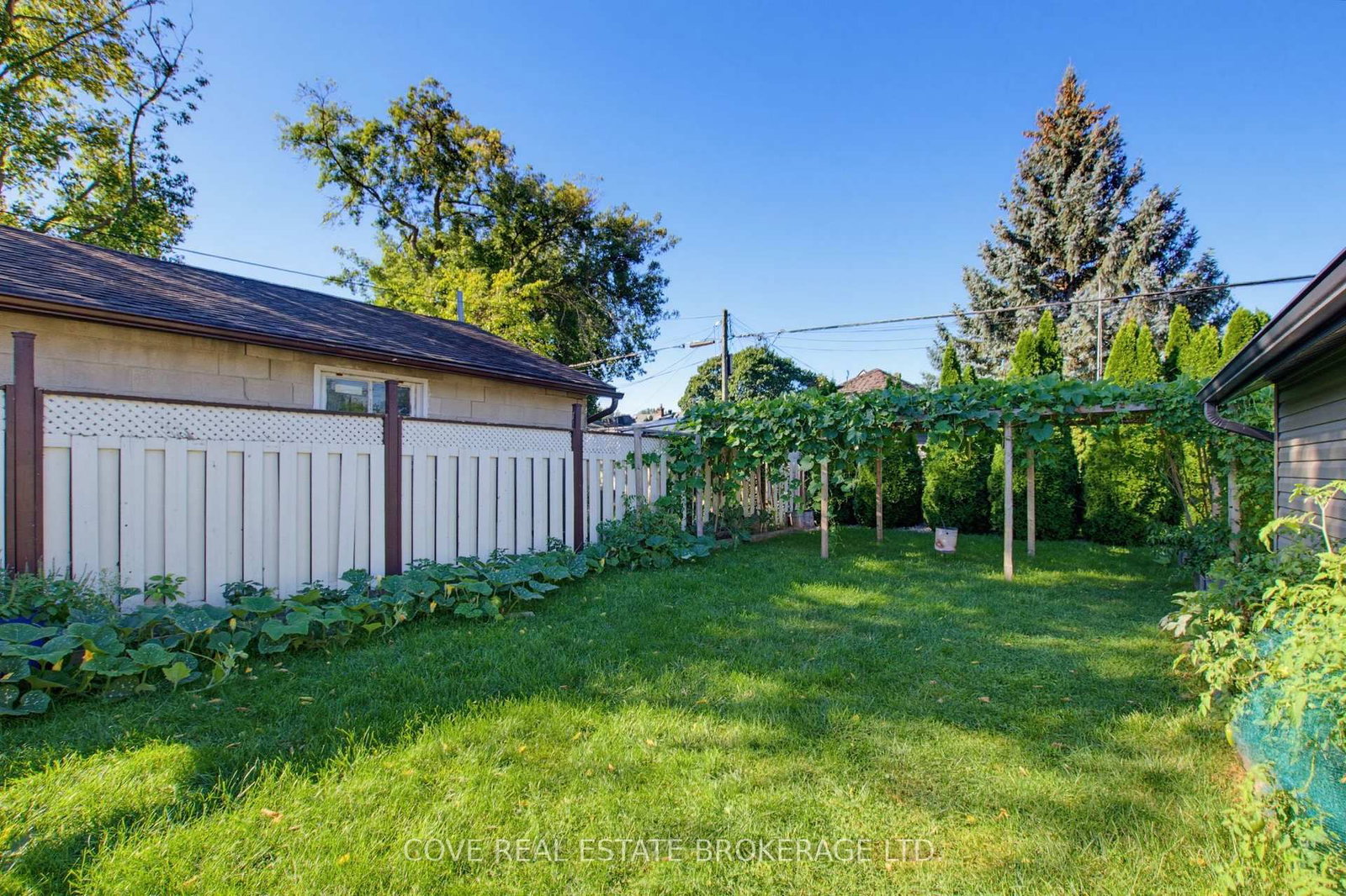 143 Mamelon Street • London East, ON photo 26