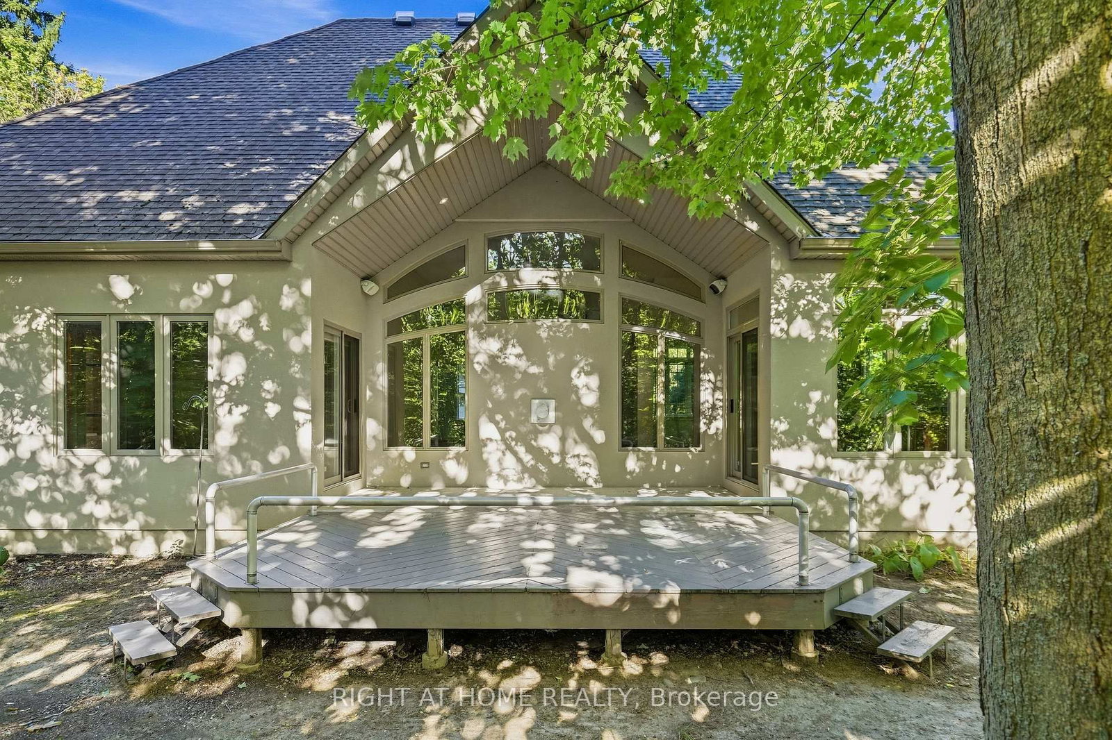 2206 Four Mile Creek Road • Niagara-on-the-Lake, ON photo 37