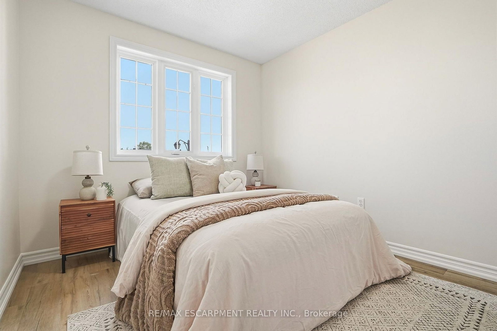 257 Southbrook Drive • Hamilton, ON photo 22