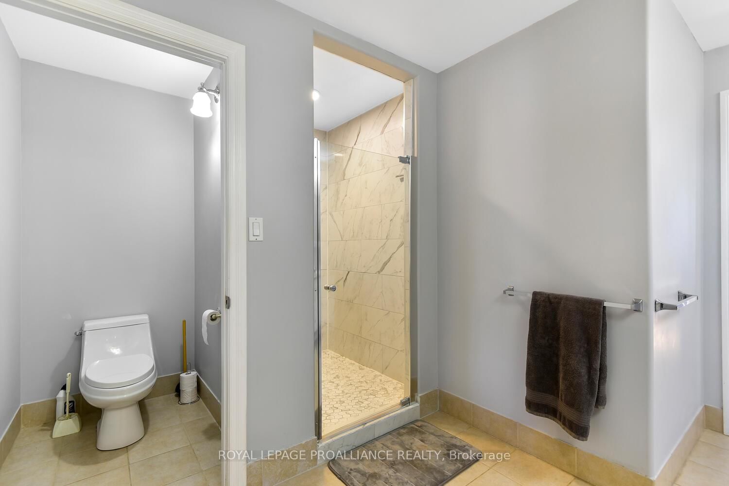 1367 HALLECKS Road E • Elizabethtown-Kitley, ON photo 18