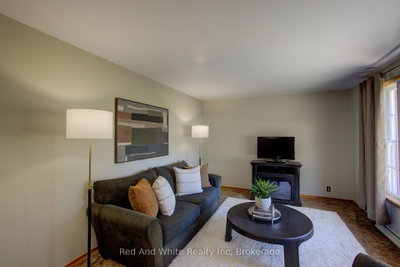 1203 Yonget Street S • Brockton, ON photo 8