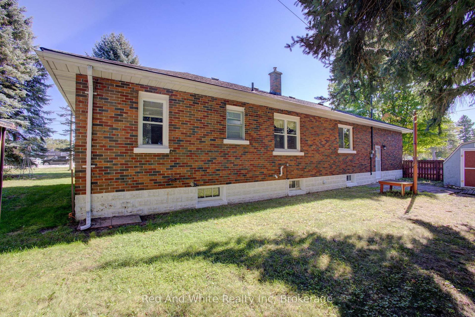 1203 Yonget Street S • Brockton, ON photo 37