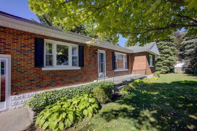 1203 Yonget Street S • Brockton, ON photo 2