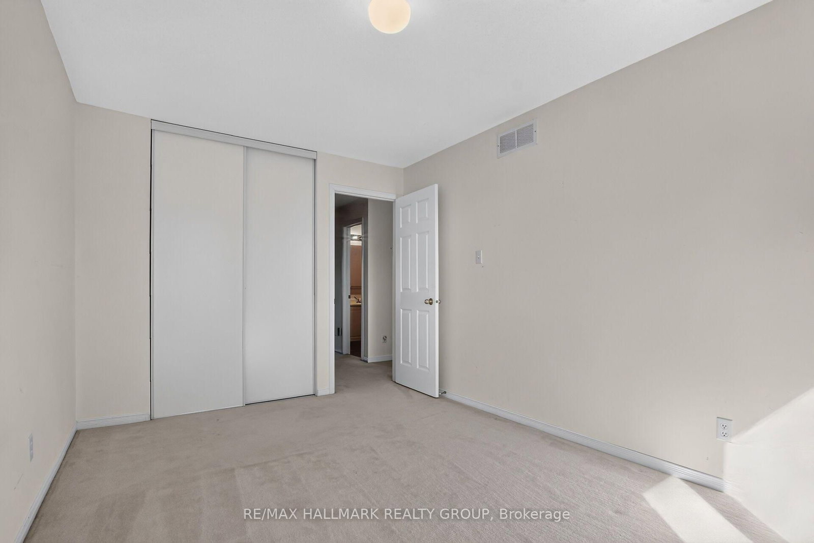 93 Banchory Crescent • Ottawa, ON photo 33