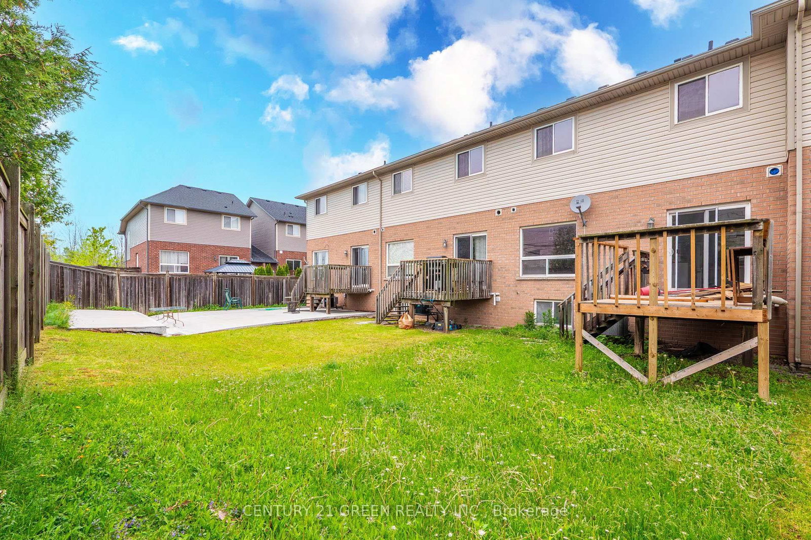 18 Palacebeach Trail • Hamilton, ON photo 43