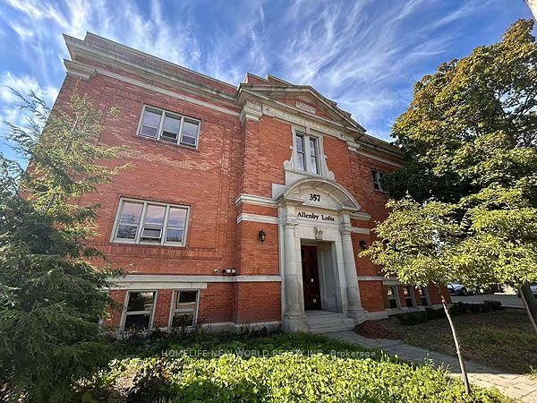357 Hunter, Hamilton, Ontario L8P 1S6