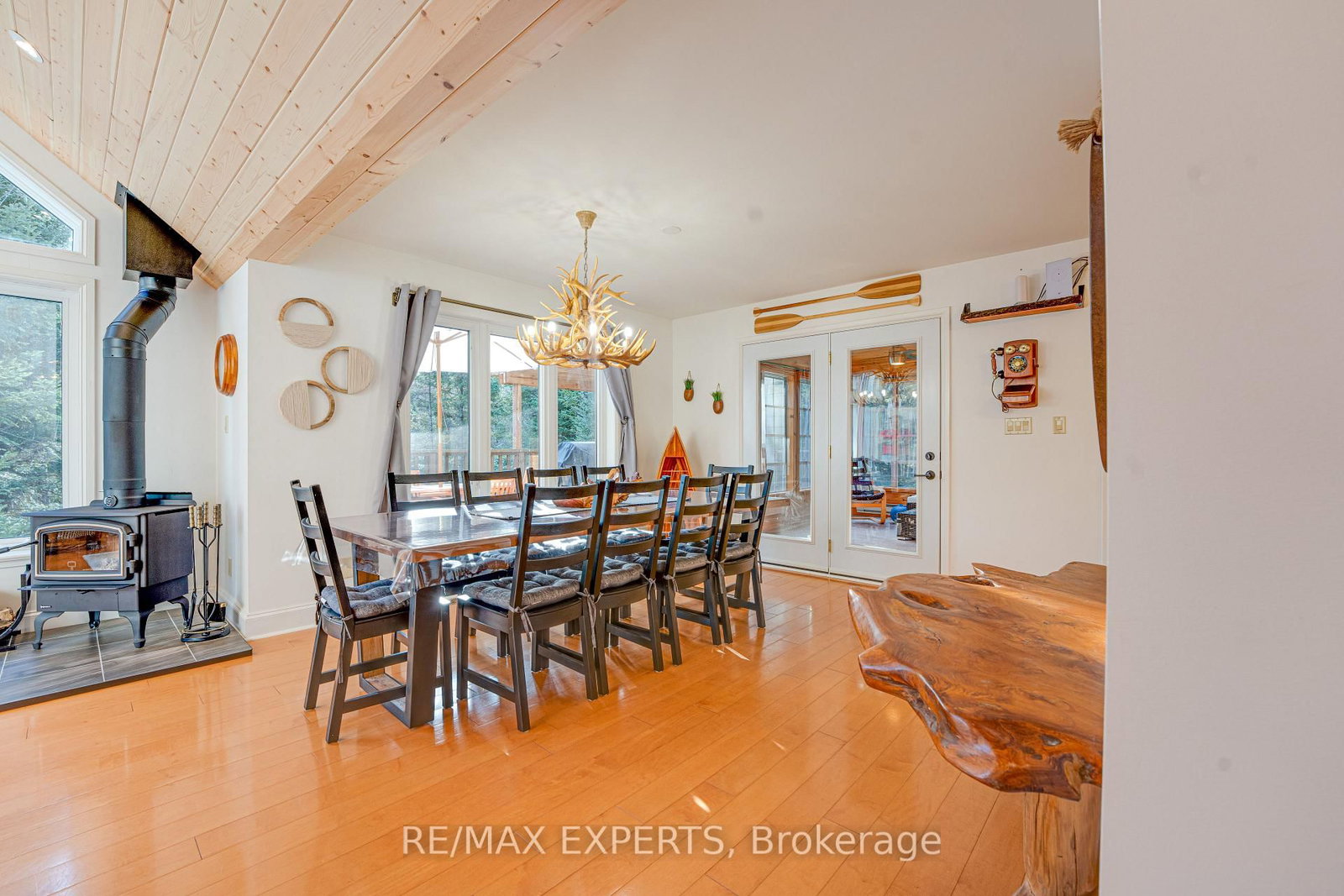 1216 Miriam Drive photo 6
