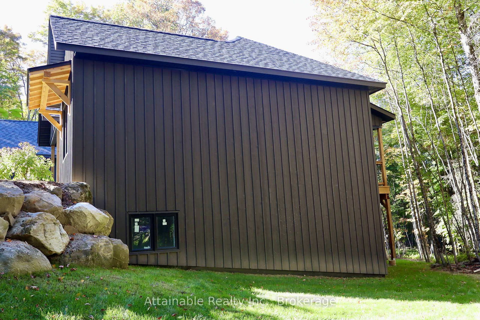 20 Collins Court photo 7