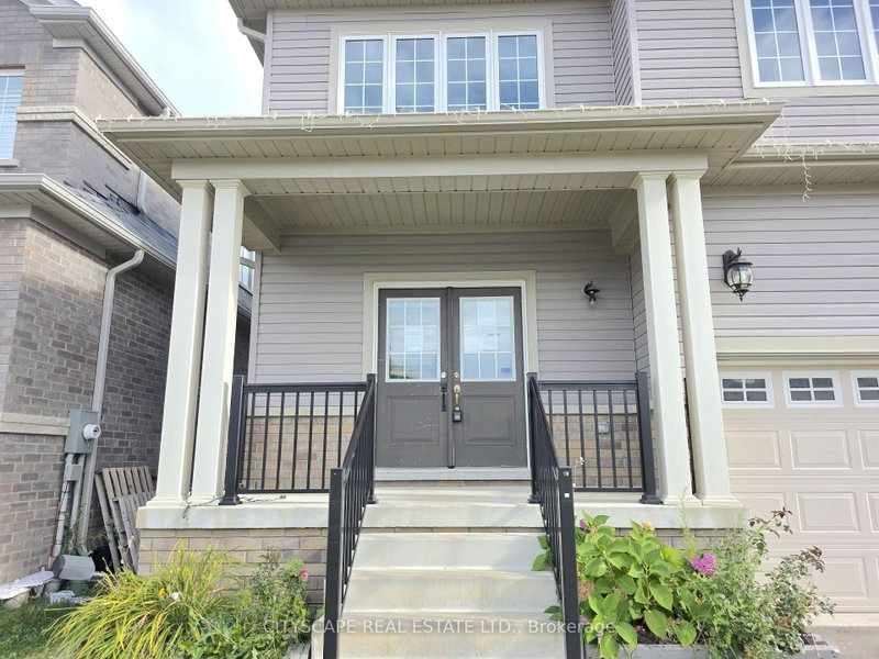 321 Van Dusen Ave photo 4