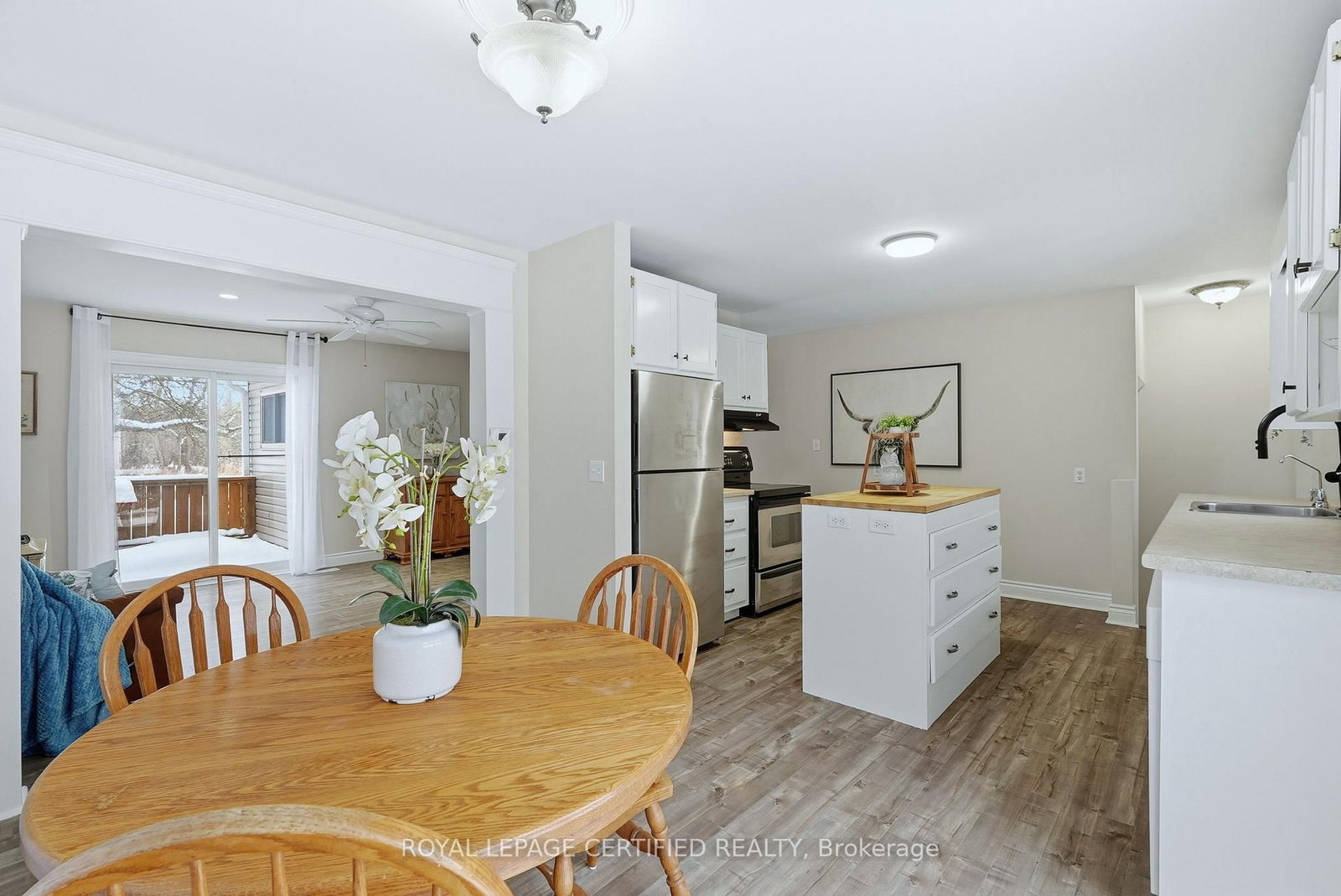 883 7th Avenue • Hanover, ON photo 12