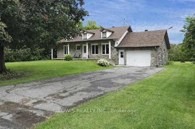 1118 Bay Rd photo 4