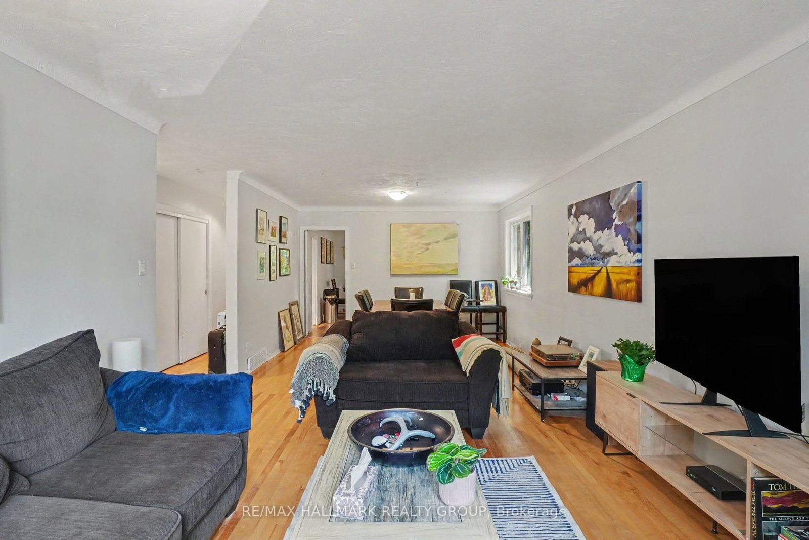657 Golden Avenue • Ottawa, ON photo 6