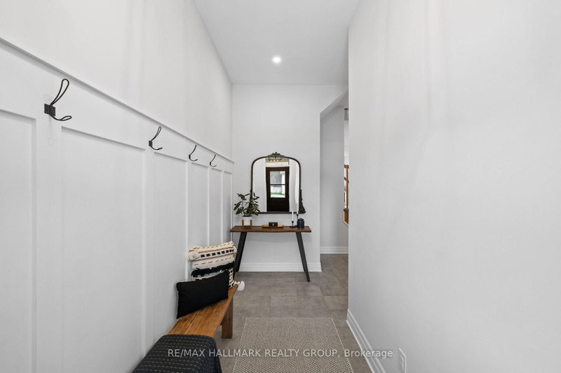 917 Atrium Rdge photo 5