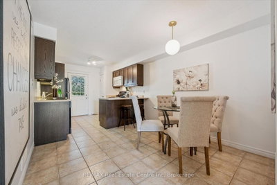 185 Carters Lane • Guelph/Eramosa, ON photo 2