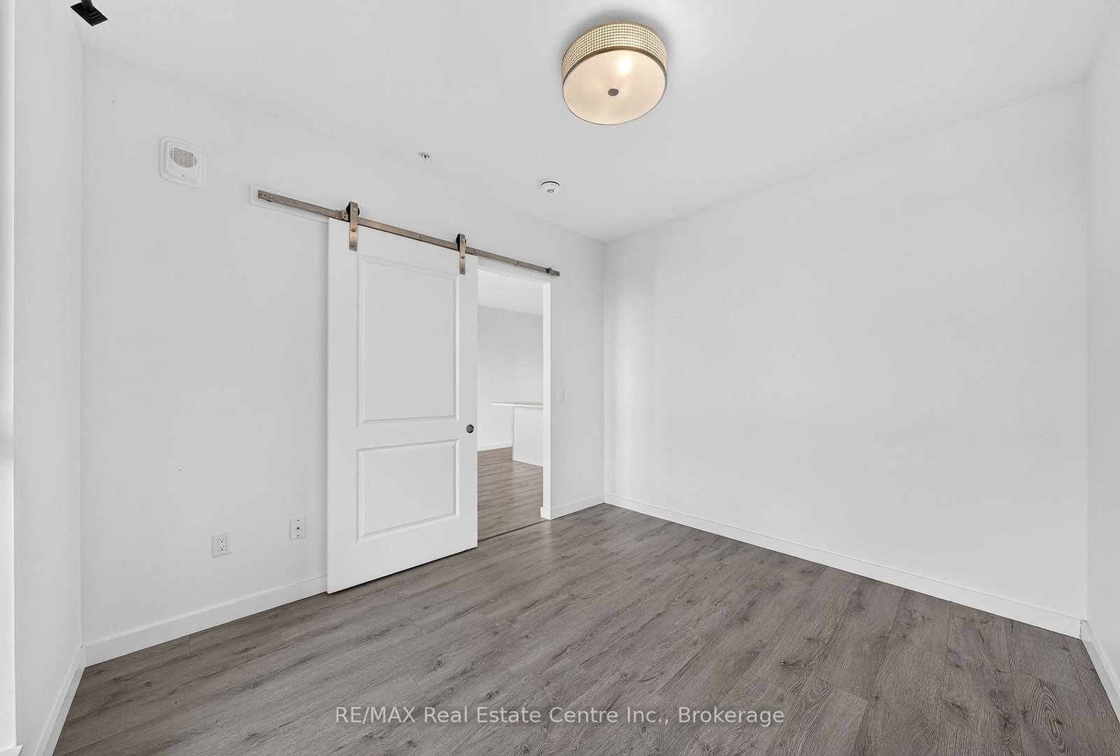 181 King Street S • #1607 • Waterloo, ON photo 11