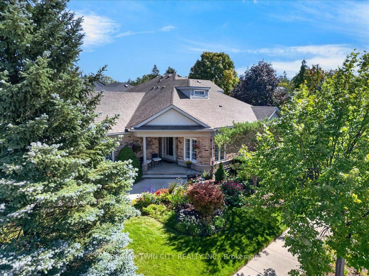 147 Reiber Court • Waterloo, ON photo 12