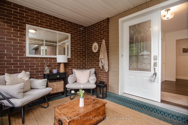51 Murrayhill Crt photo 4