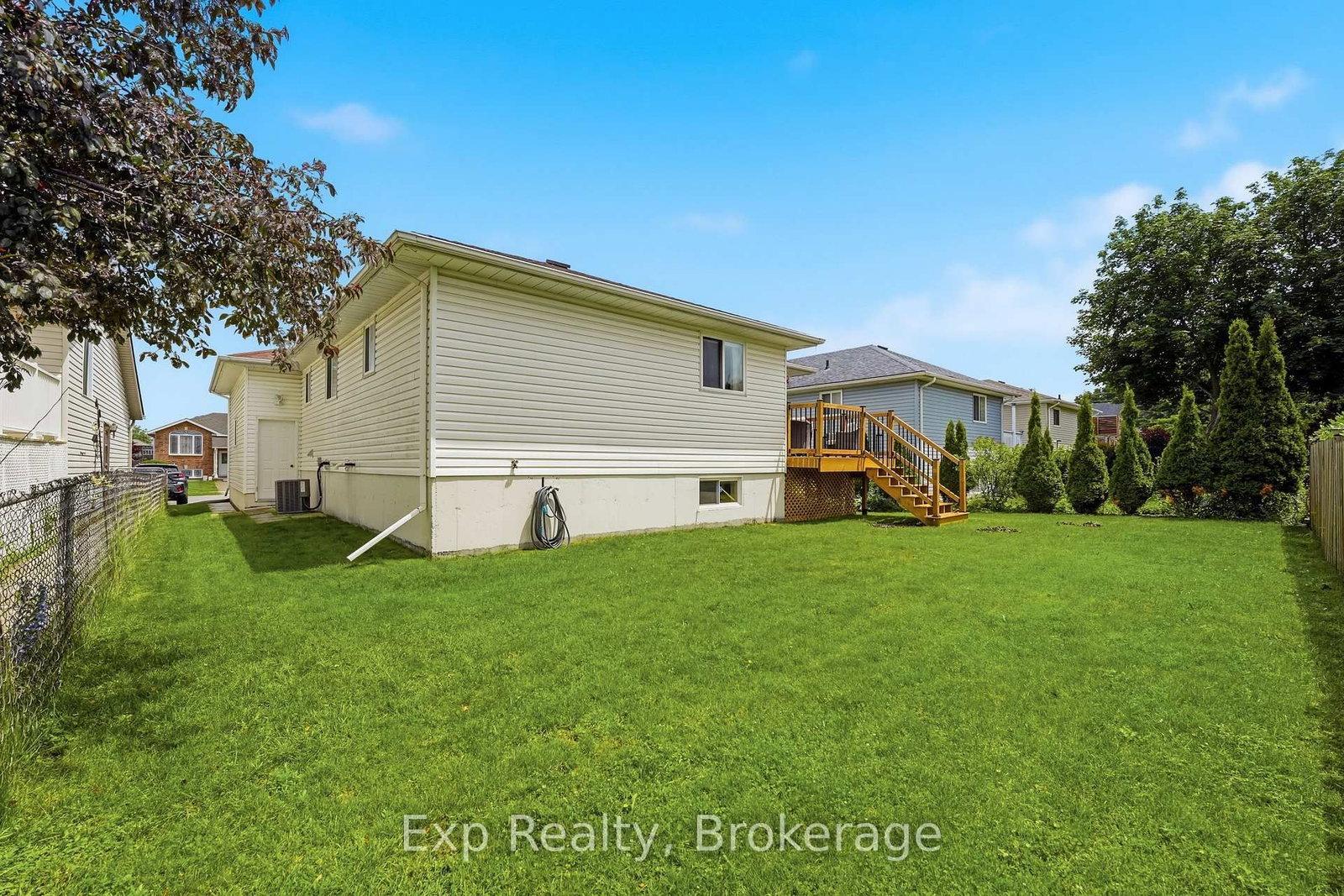 134 Finch Dr, Belleville, view 41