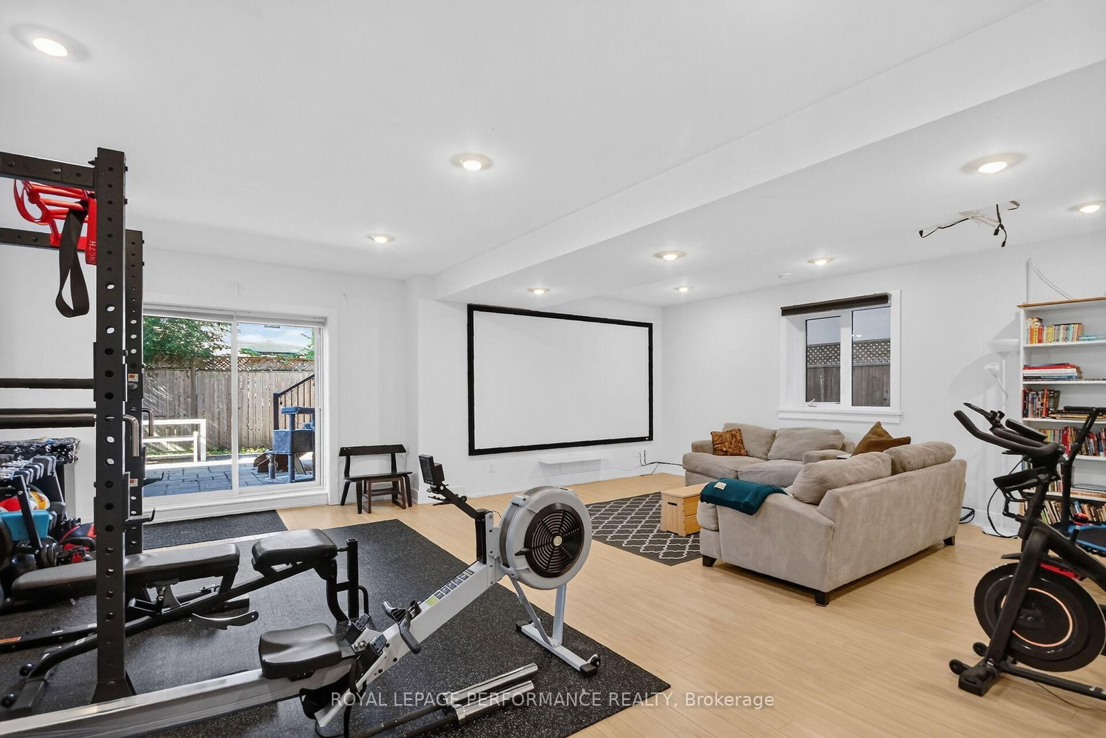 258 Carleton Avenue • Ottawa, ON photo 17