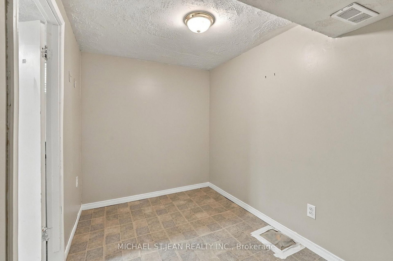63 Ofield Road • Hamilton, ON photo 34
