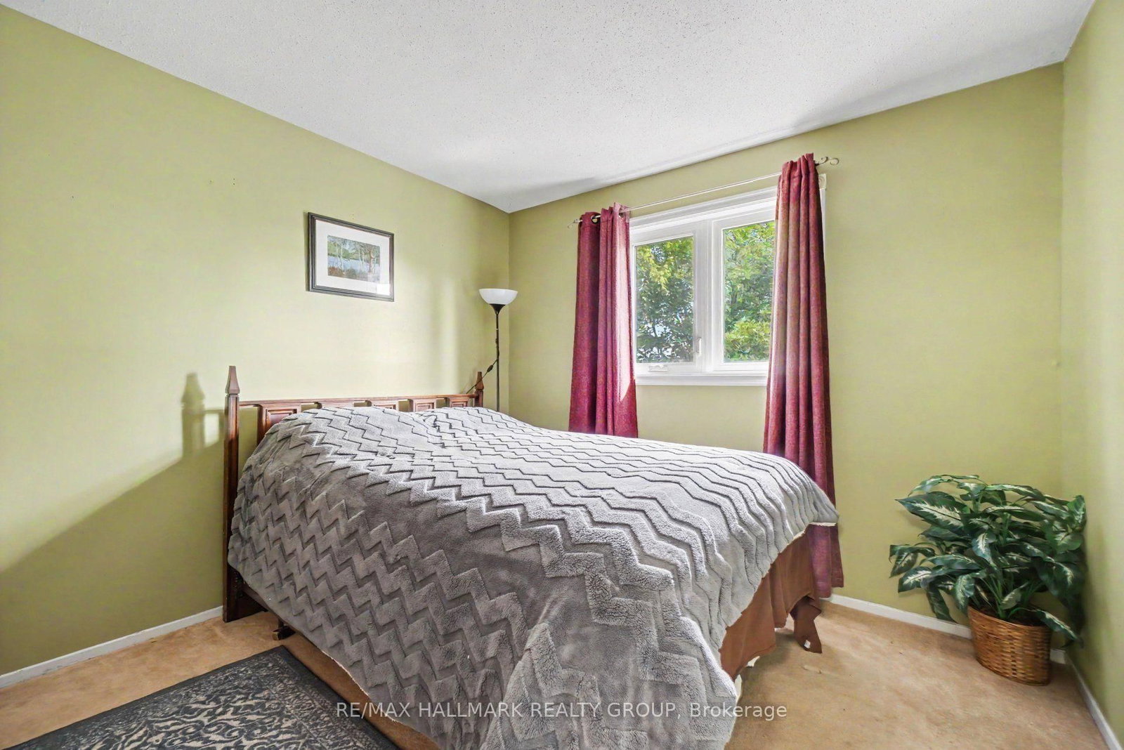 96 PHEASANT RUN Drive • Ottawa, ON photo 18