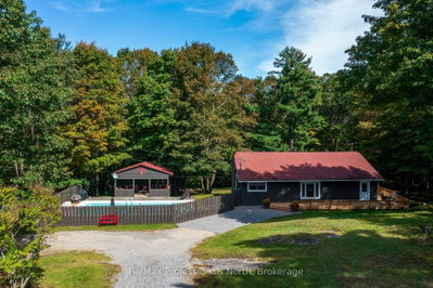 Detached House for sale at 3962 169 Muskoka Road, Muskoka Lakes, Ontario, P0B 1J0 - Medora - MLS: X13842014