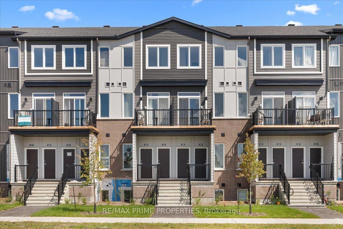 239 Lamarche, Orleans, Ontario K1W 1M6