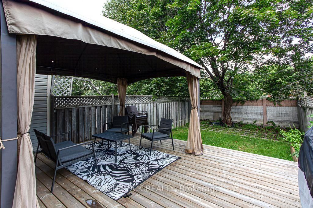 49 Longshire Circle • Ottawa, ON photo 31