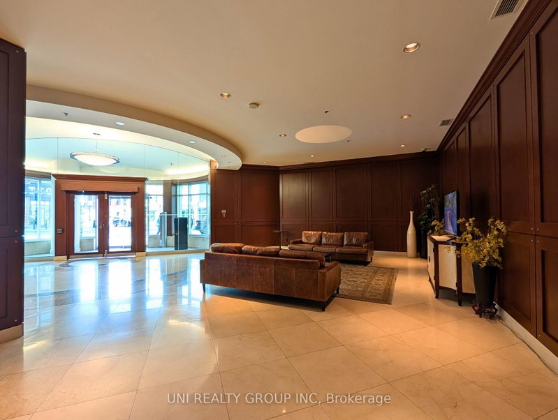 302 - 200 RIDEAU Street