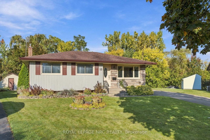 13 Hardwood Grove