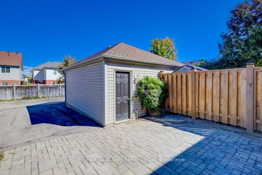 620 New Bedford Drive • Waterloo, ON photo 37