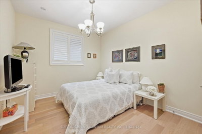 305 Caledon Avenue • Hamilton, ON photo 3