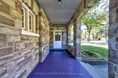 916 Queenston Road • Cambridge, ON photo 8