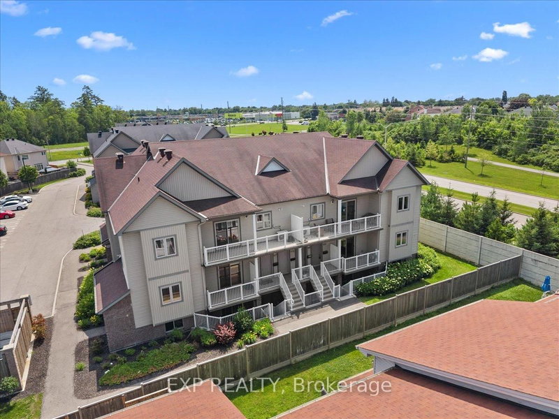 12 - 128 Sternes Private