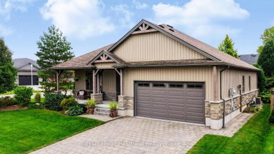 285 DARLING Boulevard • South Huron, ON photo 2