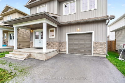 39 Brennan Crescent • Bissett Creek, ON photo 2