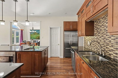 1 Cheltonia Way • Ottawa, ON photo 9