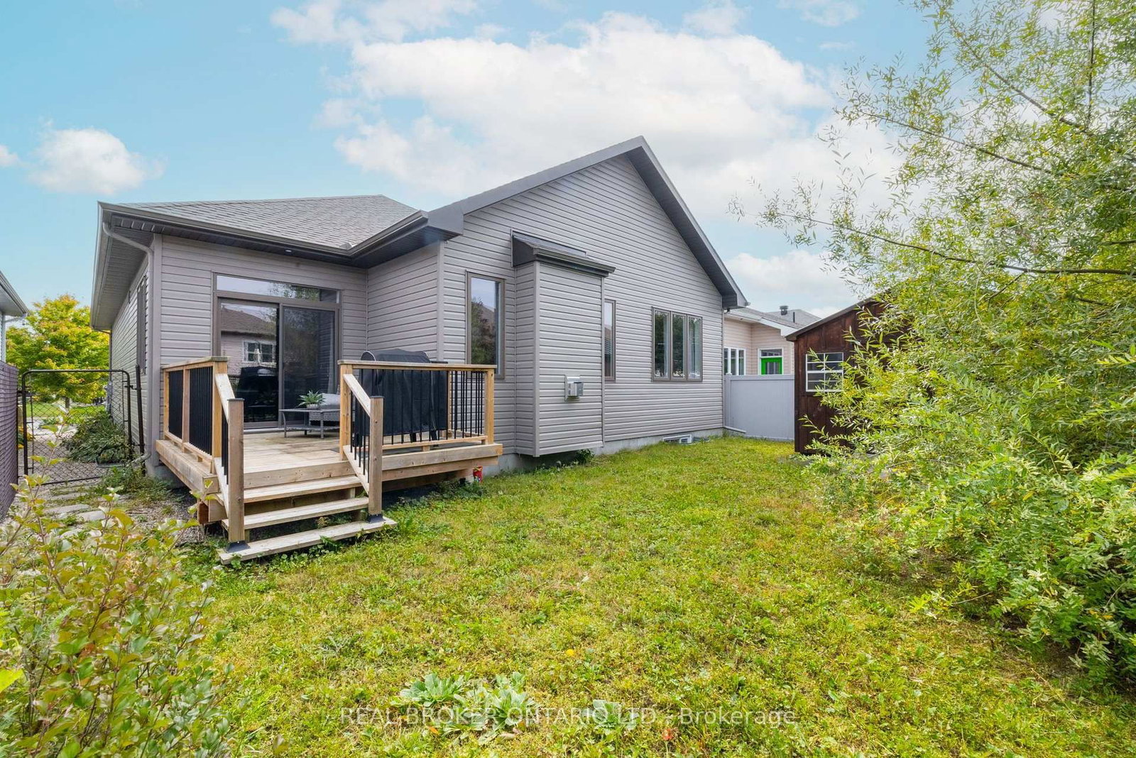 861 Jack Dalgity Street • Almonte, ON photo 33