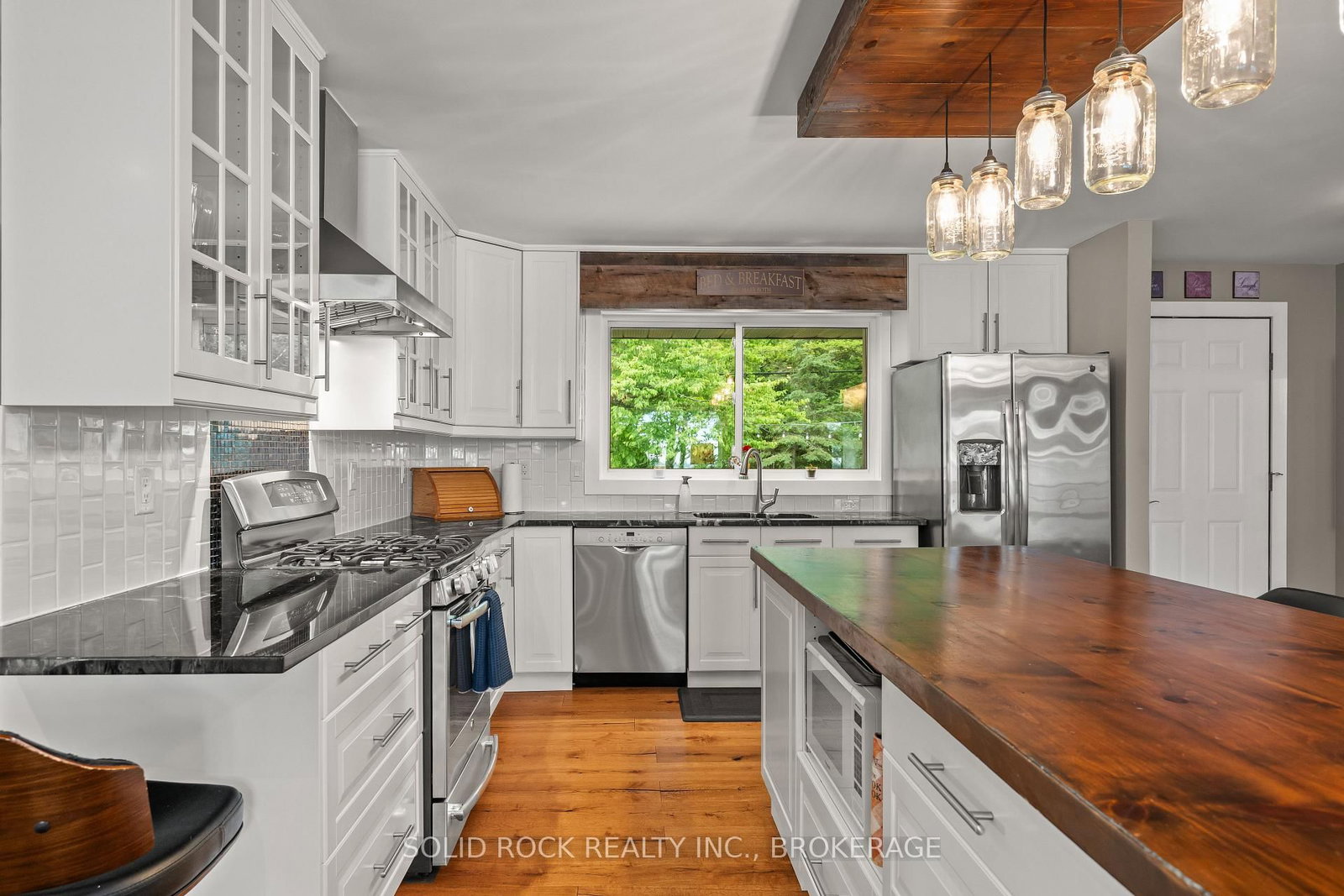 220 Havenwood Trail • Gananoque, ON photo 6