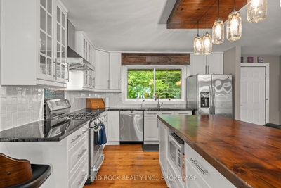 220 Havenwood Trail • Gananoque, ON photo 6
