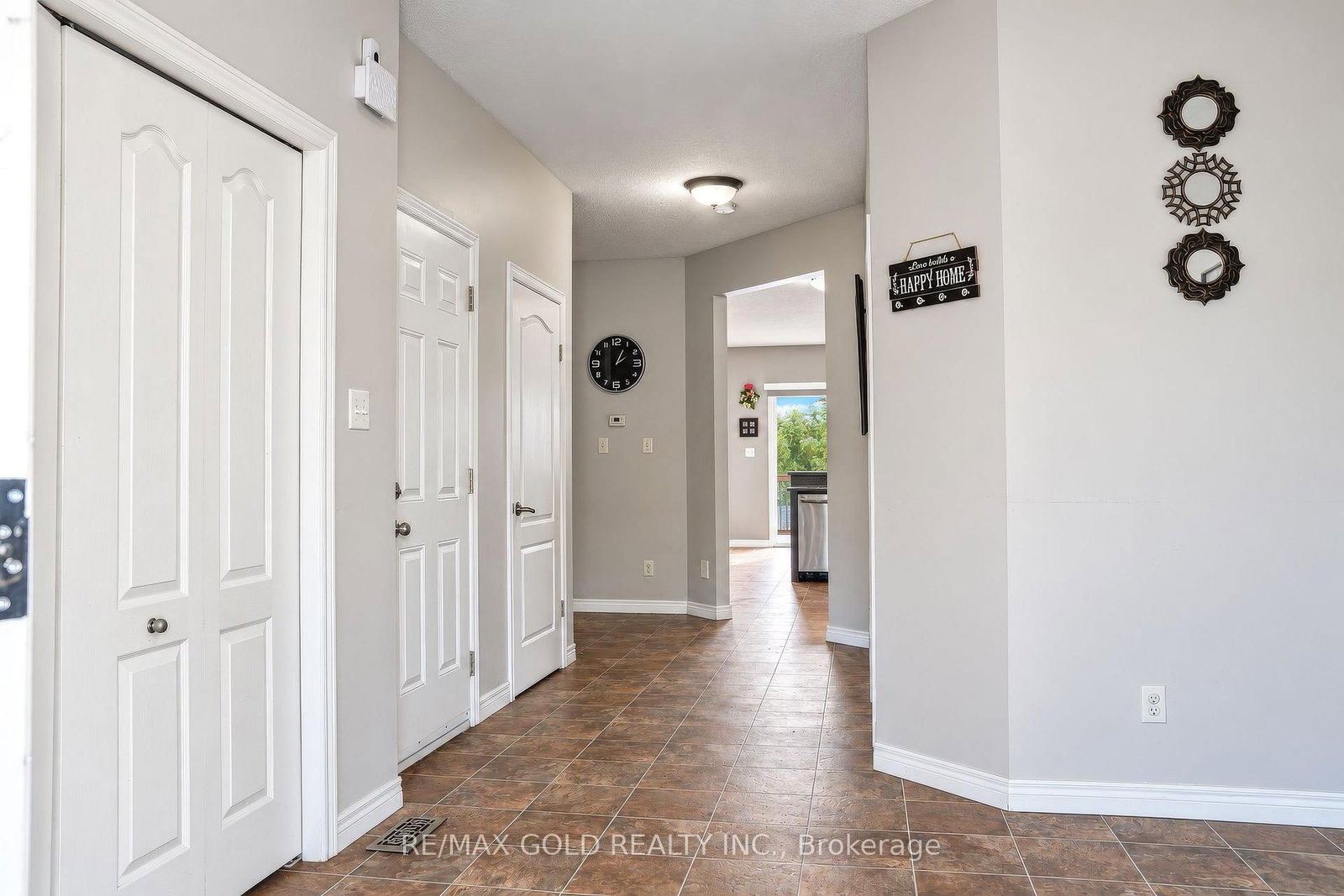 31 Melinda Street W • Kitchener, ON photo 4