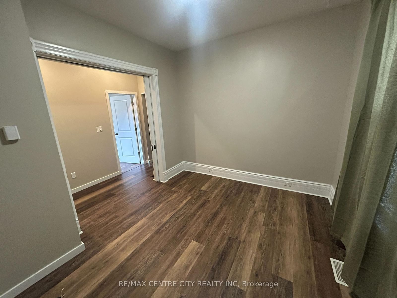 40 Queen Street, St. Thomas 4