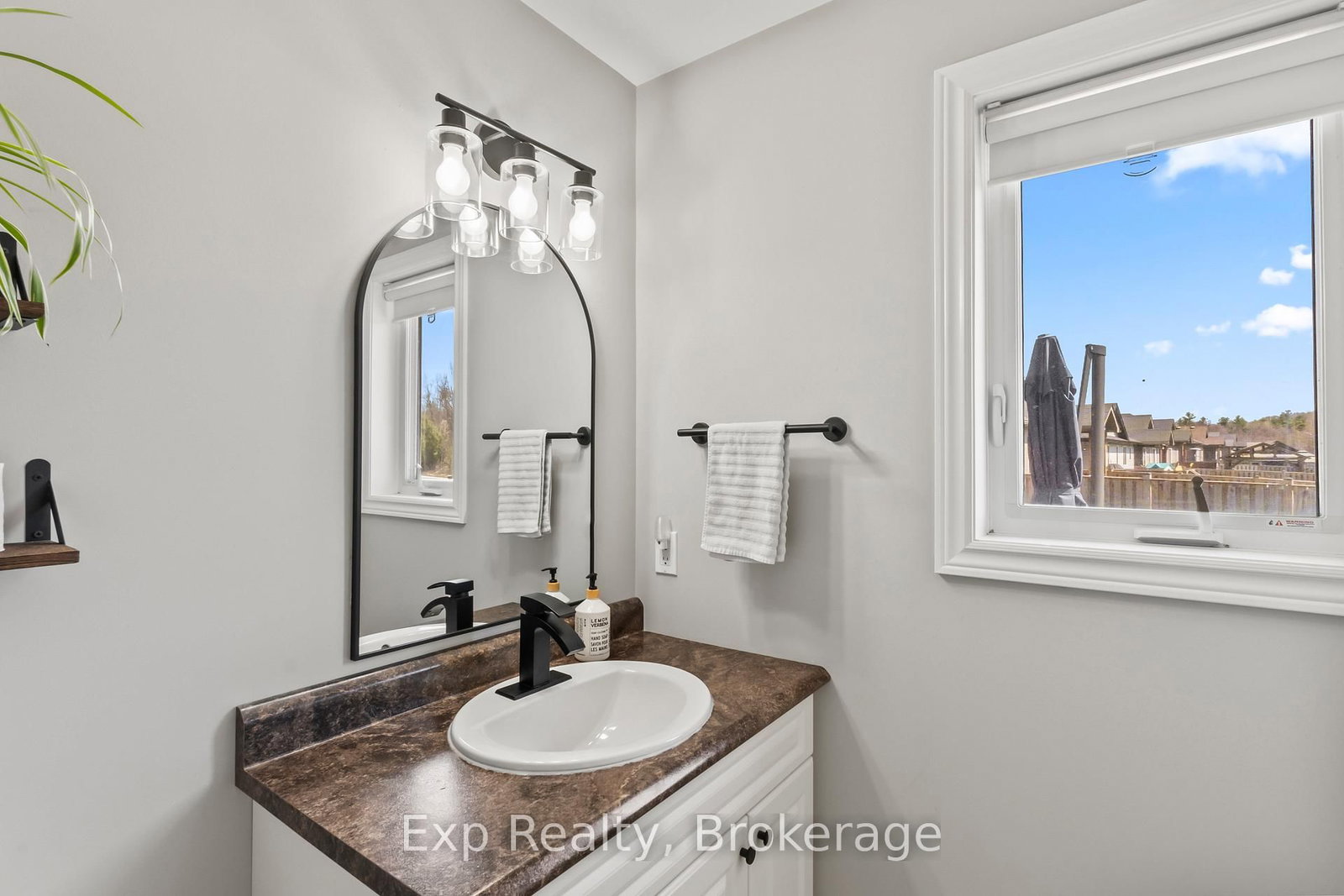 47 Birchmount Street • Quinte West, ON photo 21