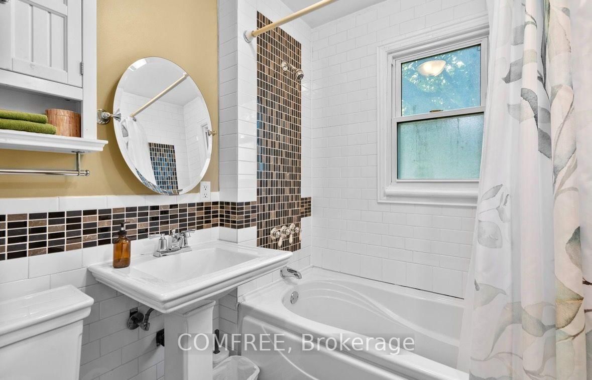 421 Greenwood Ave, Ottawa, view 18