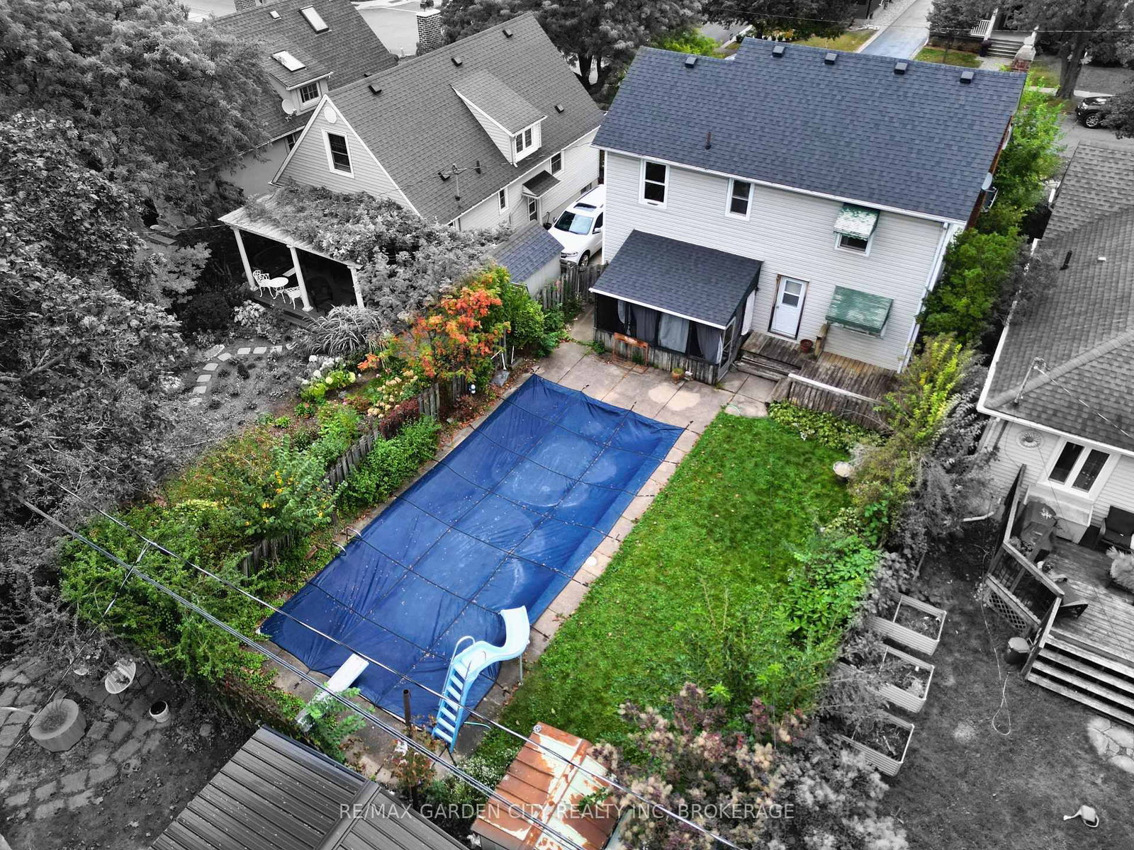 Detached House for sale at 136 Highland Avenue, St. Catharines, Ontario, L2R 4J4 - Old Glenridge - MLS: X13857504