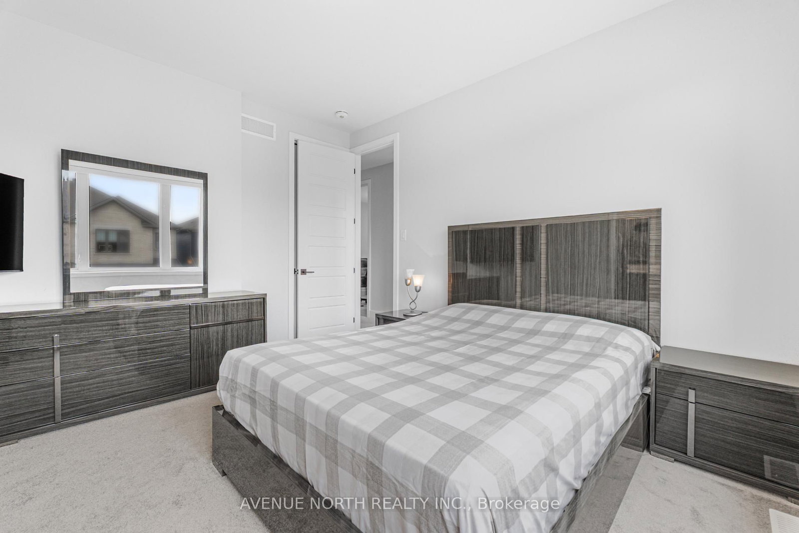 118 Green Ash Avenue • Richmond, ON photo 24